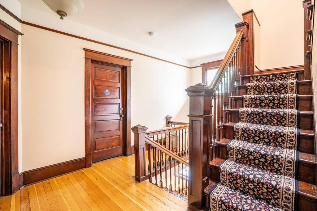 Charming 1Bd Suite In Capitol Hill - Foxglove Inn ซีแอตเทิล ภายนอก รูปภาพ