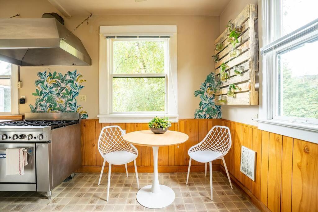 Charming 1Bd Suite In Capitol Hill - Foxglove Inn ซีแอตเทิล ภายนอก รูปภาพ