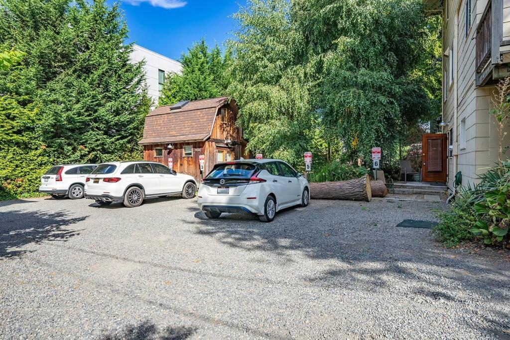 Charming 1Bd Suite In Capitol Hill - Foxglove Inn ซีแอตเทิล ภายนอก รูปภาพ