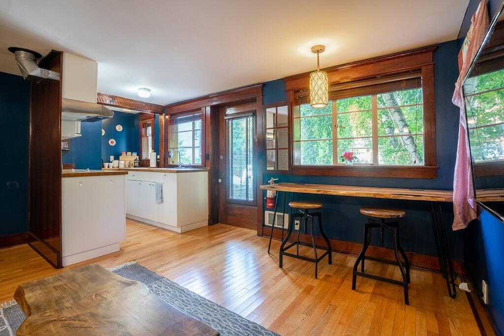 Charming 1Bd Suite In Capitol Hill - Foxglove Inn ซีแอตเทิล ภายนอก รูปภาพ
